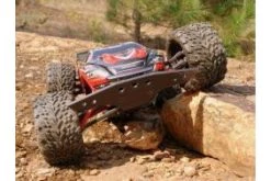 T-Bone Racing Black Traxxas 1/16 E-Revo Châssis Brace & Wheelie Bar -T-Bone Racing Soldes TBO 62092 53 1200x800 1